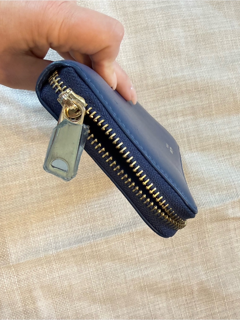 Celine Navy Leather Zip Wallet with Gold Logo - Picture 4 of 7
